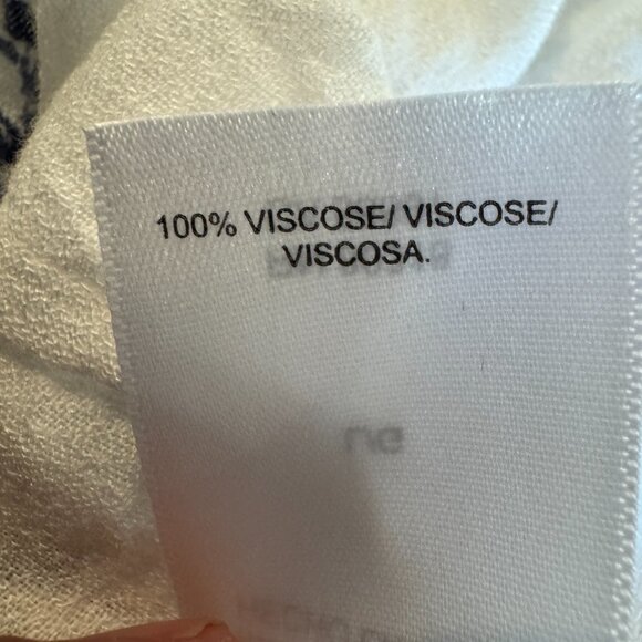 Lucky Brand Women’s L White Blue Floral Boho Peasant Top Long Sleeve Ruffle Neck - Picture 10 of 10